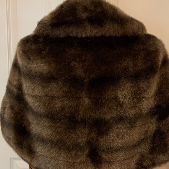 Vintage Regina Glenara Faux Fur Stole - Picture 3 of 6
